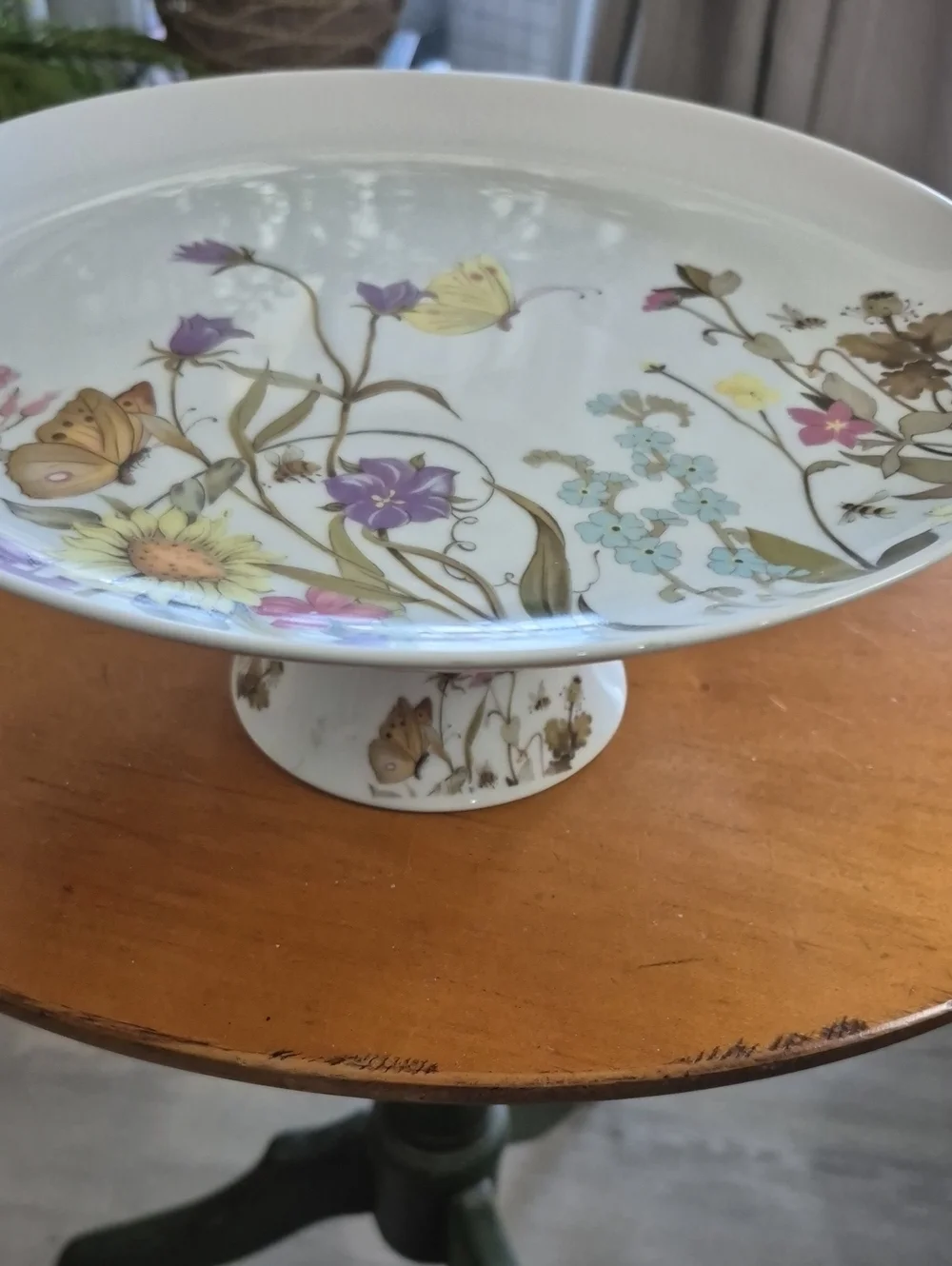 1975 Enesco Nature Garden Society Fine China Pedestal Cake Stand
